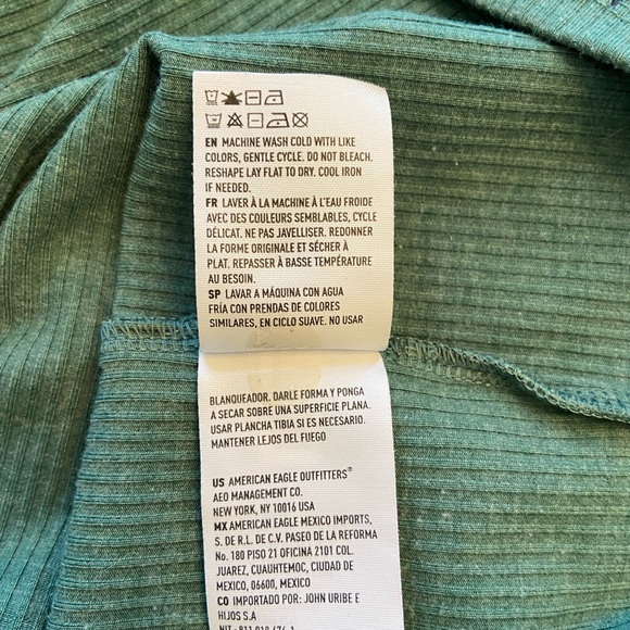 American Eagle Ribbed Green Floral Crop Tank Top size Large - Picture 9 of 10